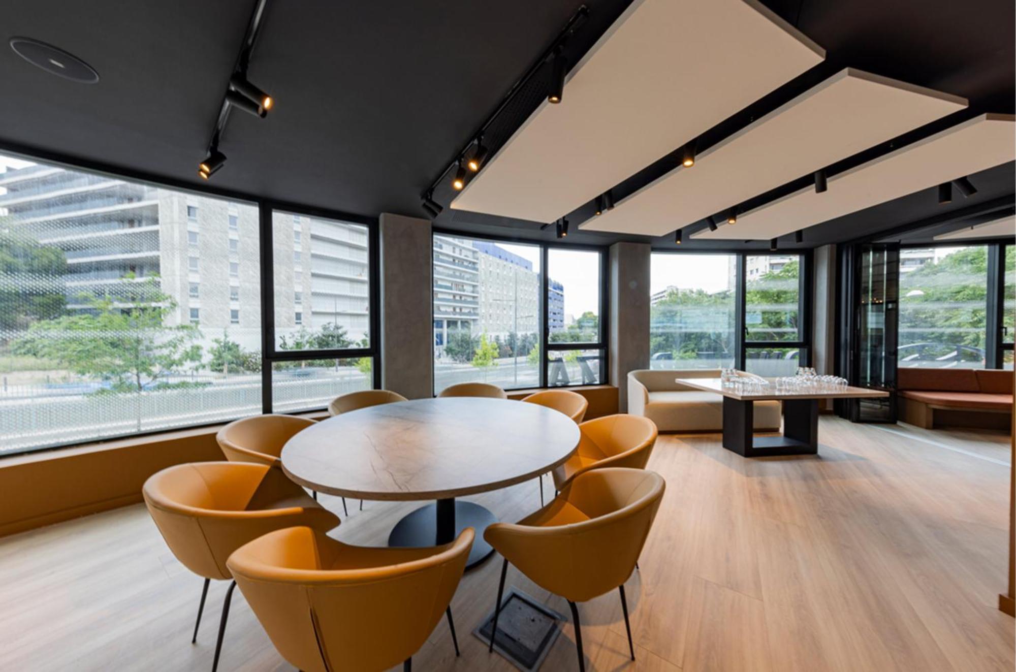 Crowne Plaza - Le Dome 4* Marselha