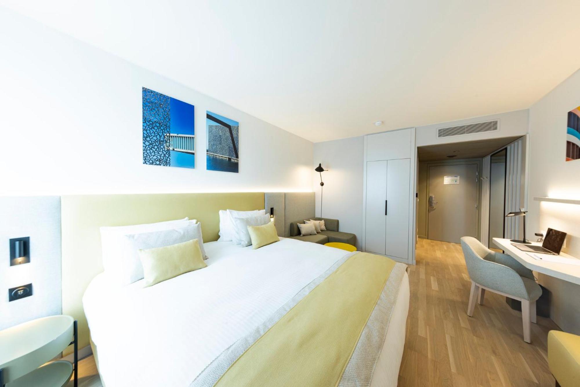 Hotel Crowne Plaza - Le Dome 4*